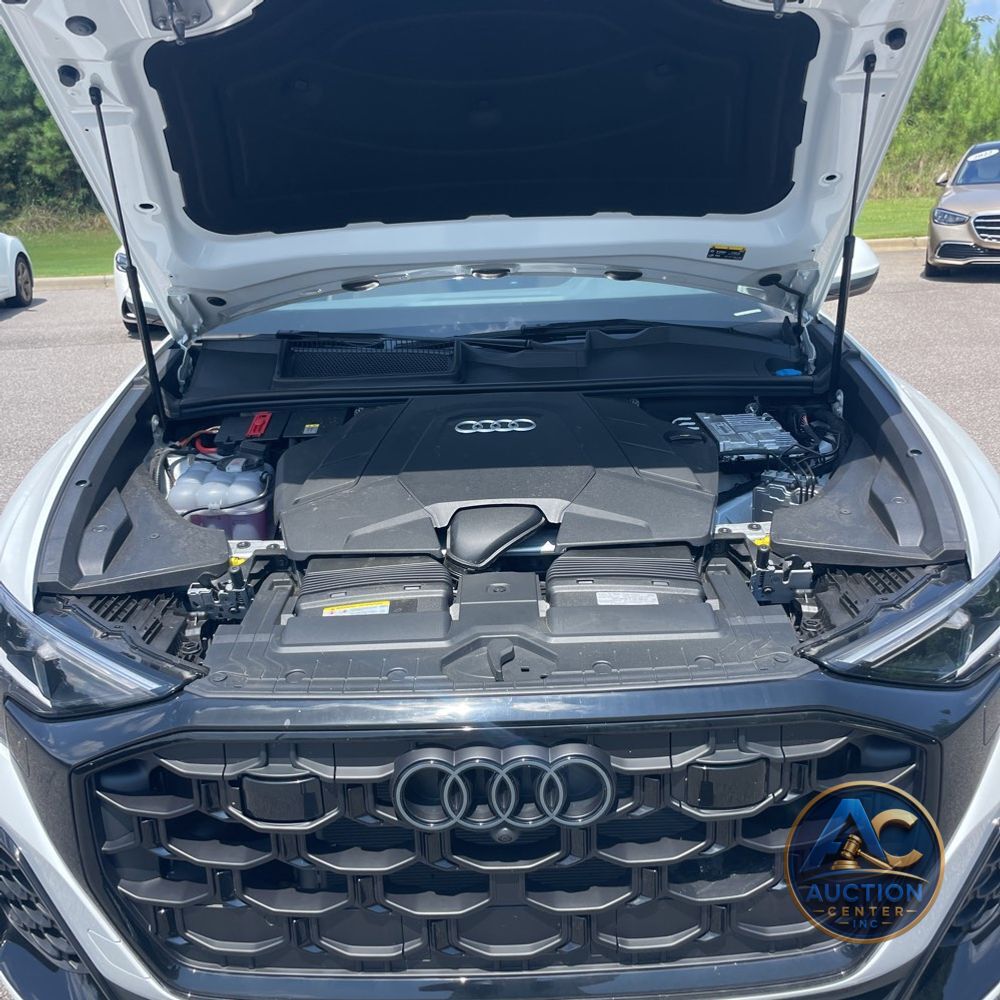 2025 Audi Q8 Premium Plus 55