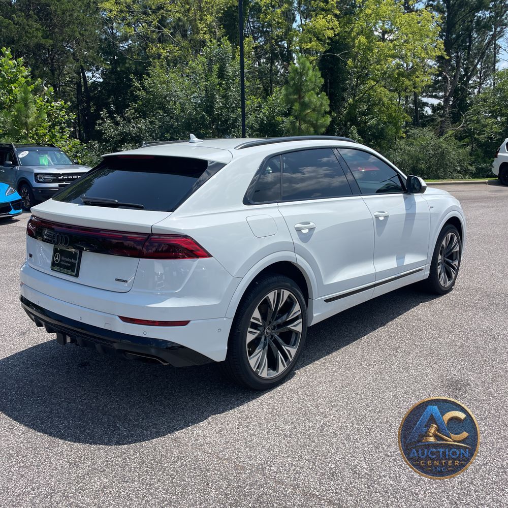 2025 Audi Q8 Premium Plus 55