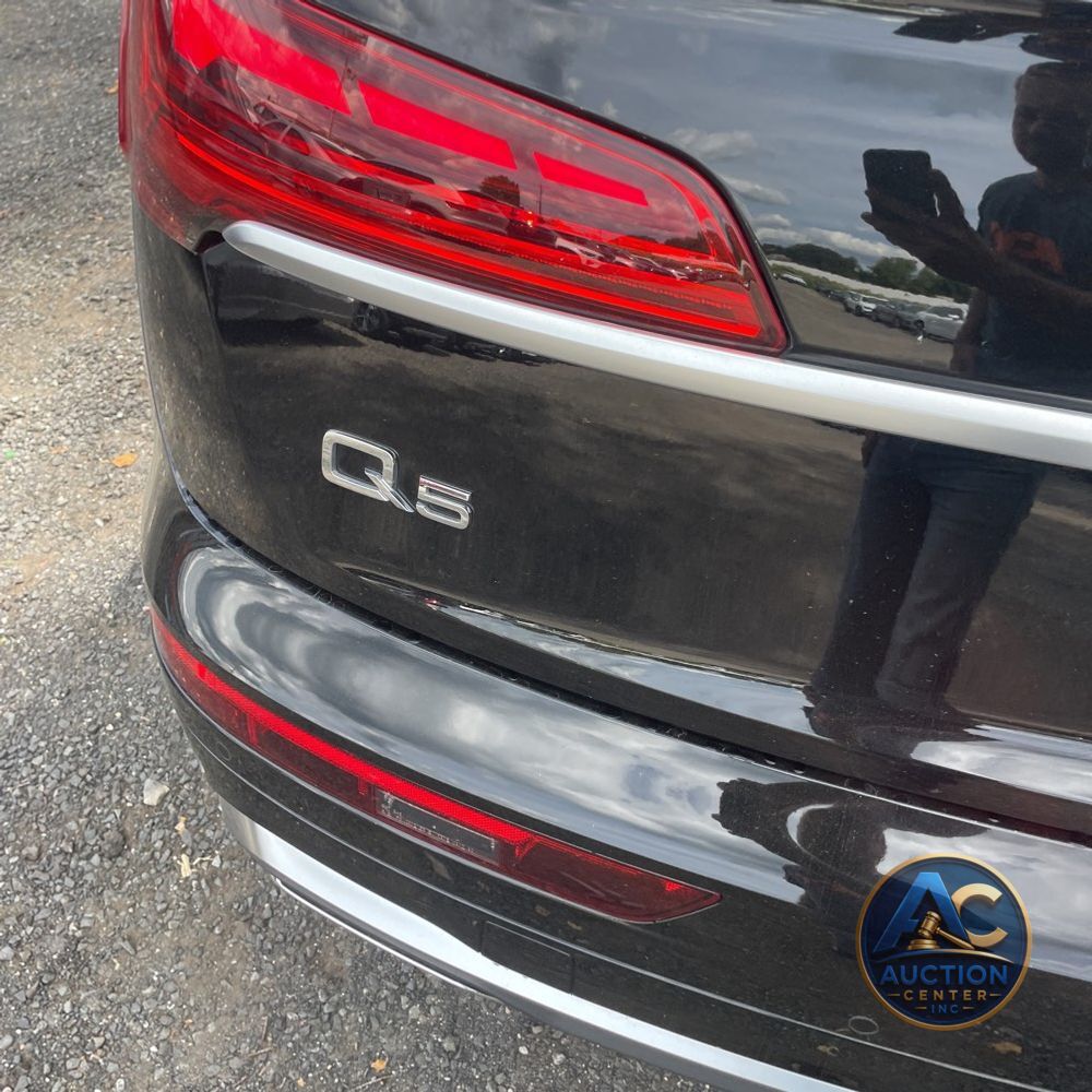2025 Audi Q5 S-Line Prem 55 PHEV