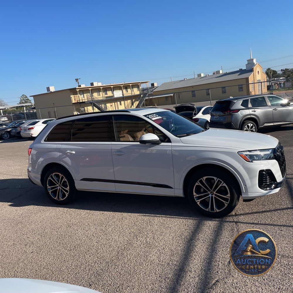 2025 Audi Q7 Premium Plus 45
