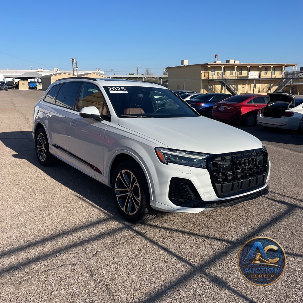 2025 Audi Q7 Premium Plus 45
