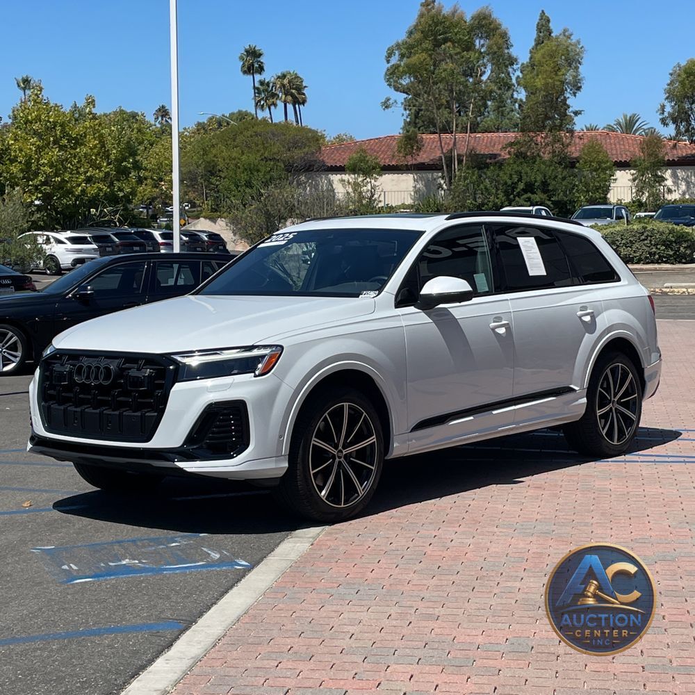 2025 Audi Q7 Premium Plus 45