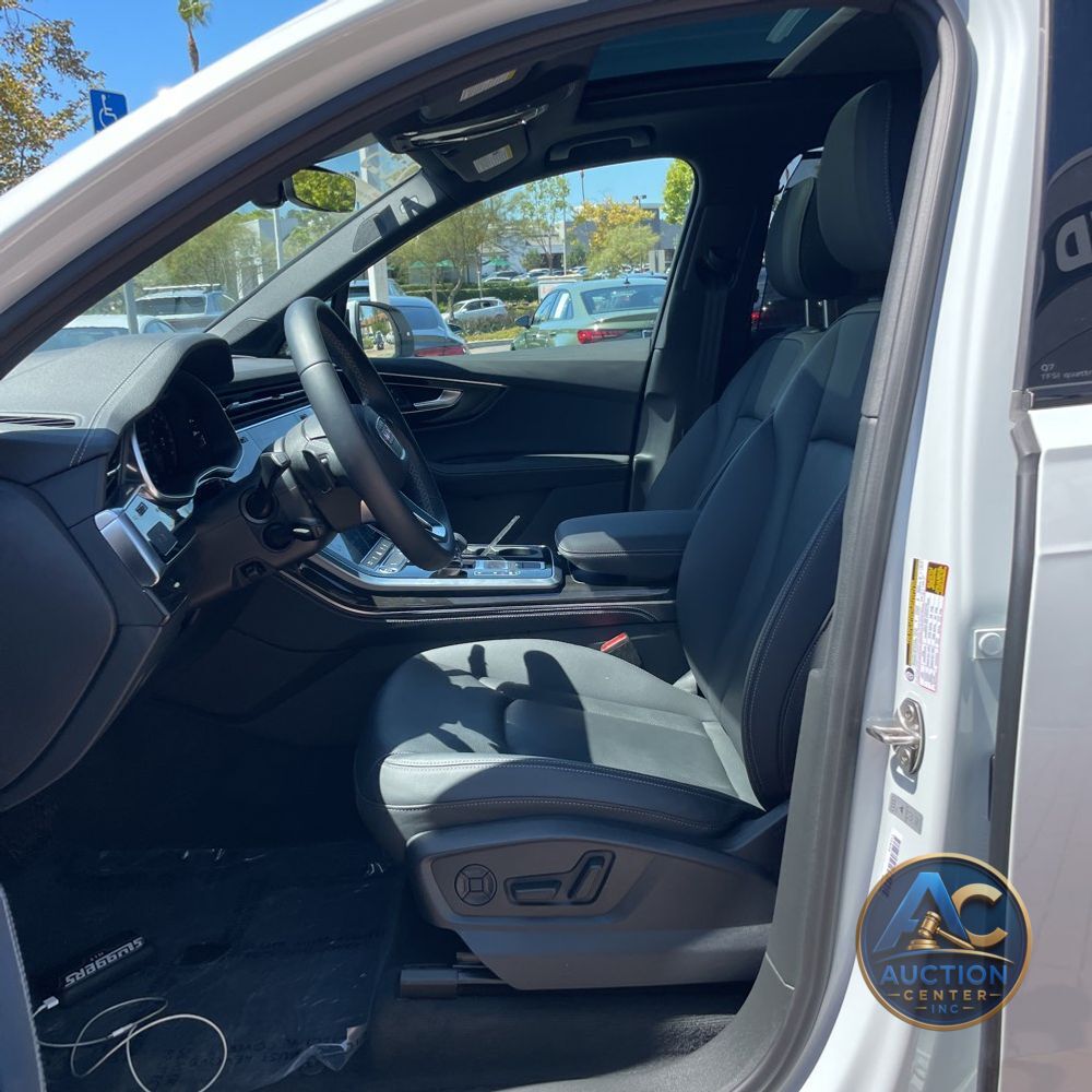 2025 Audi Q7 Premium Plus 45