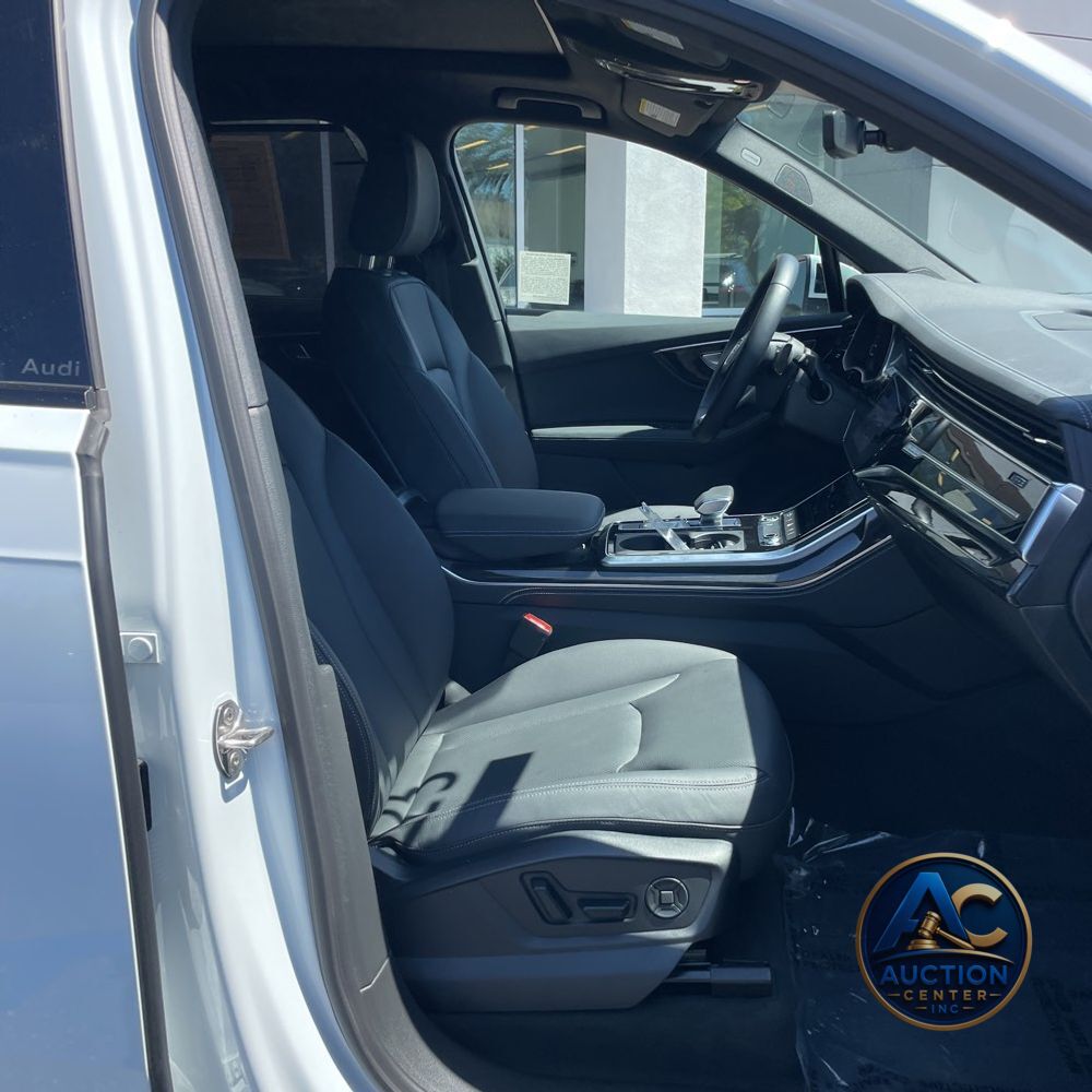 2025 Audi Q7 Premium Plus 45