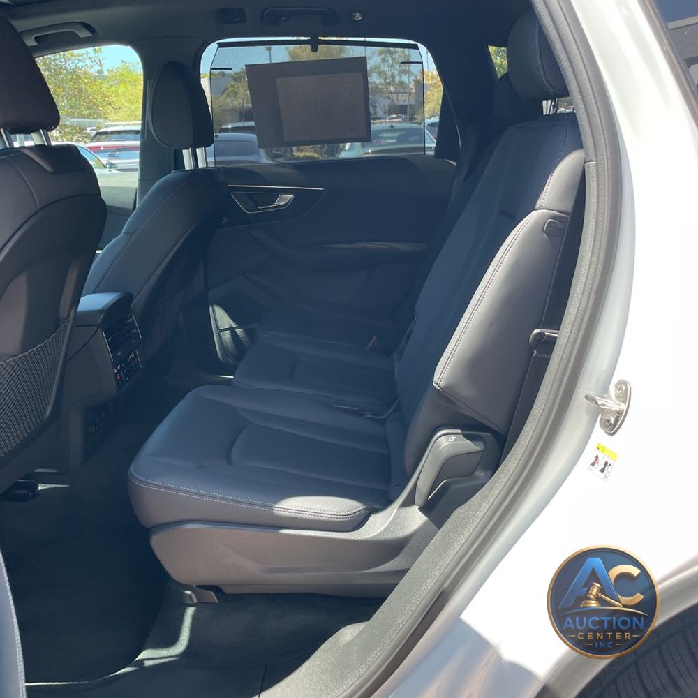 2025 Audi Q7 Premium Plus 45