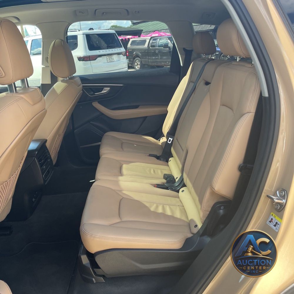 2025 Audi Q7 Premium Plus 55