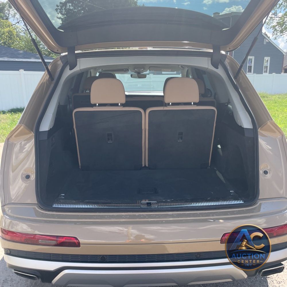 2025 Audi Q7 Premium Plus 55