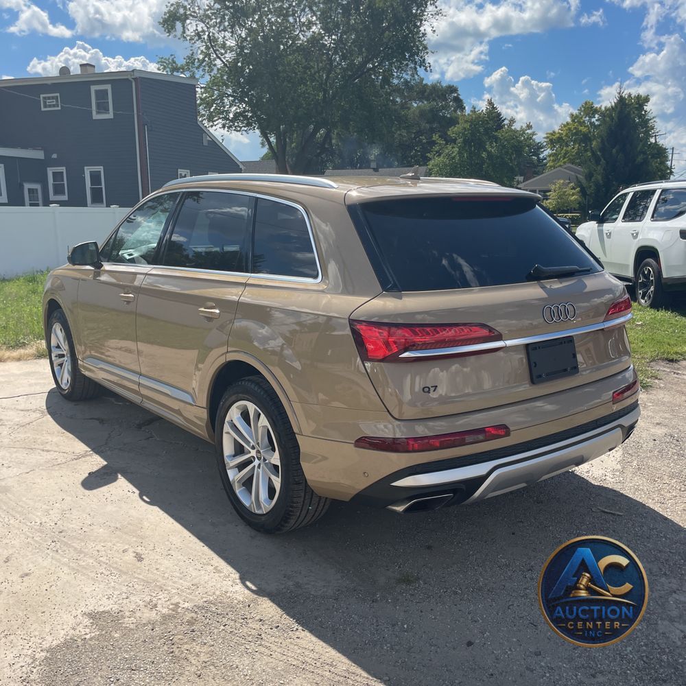 2025 Audi Q7 Premium Plus 55