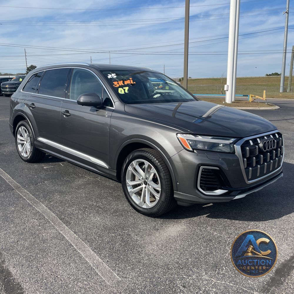 2025 Audi Q7 Premium Plus 55