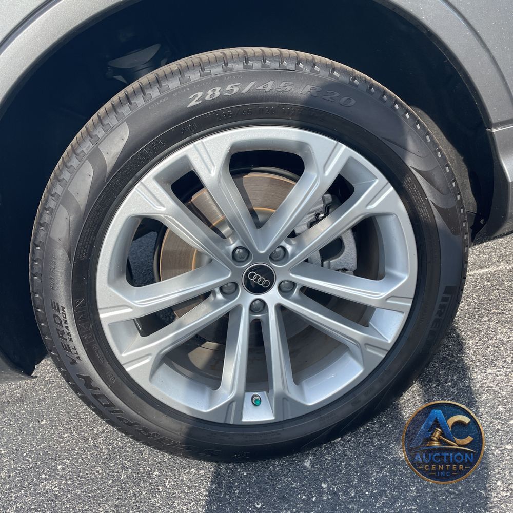 2025 Audi Q7 Premium Plus 55