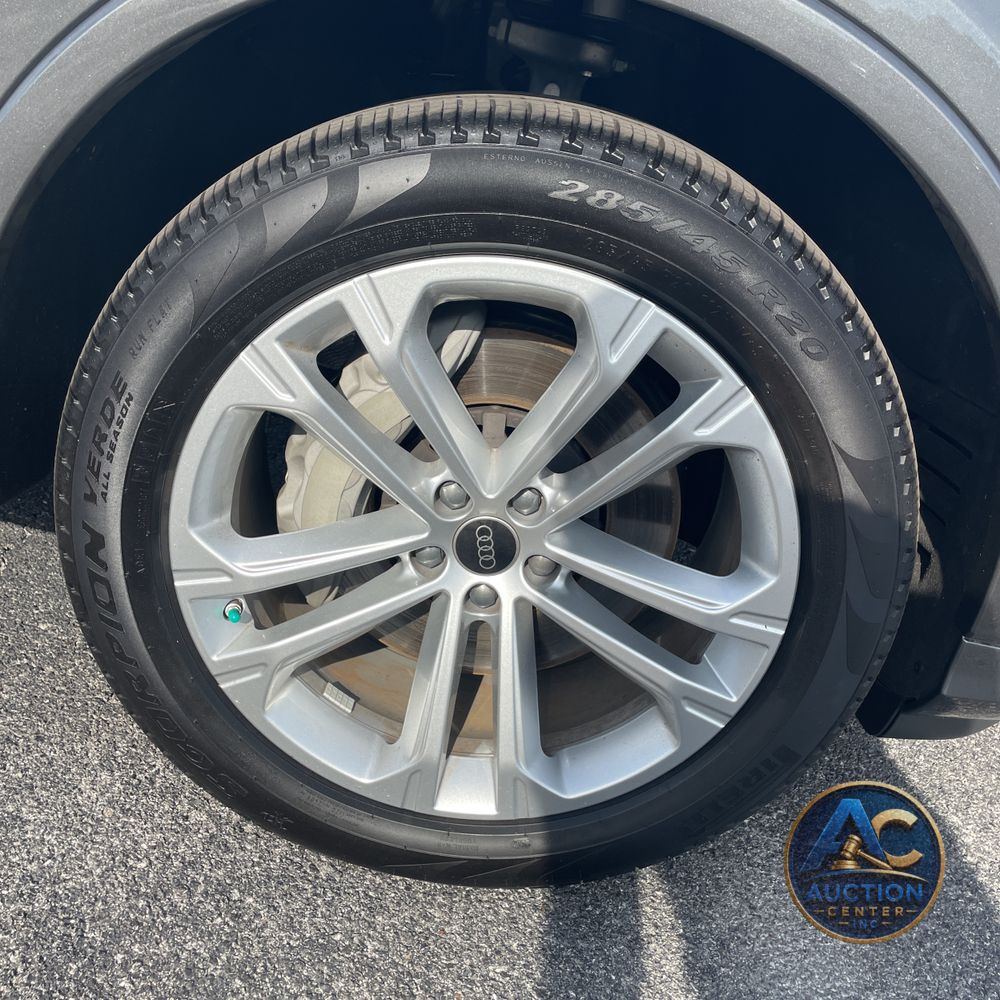 2025 Audi Q7 Premium Plus 55