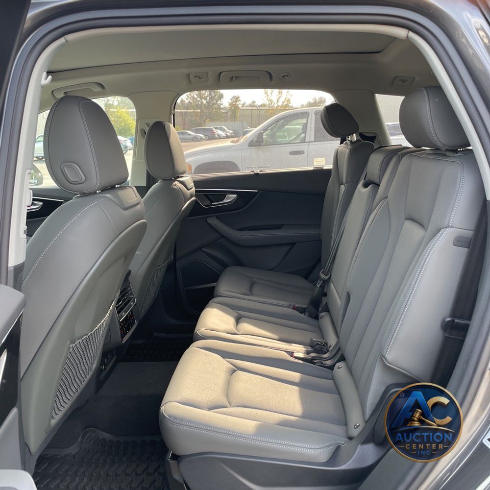 2025 Audi Q7 Premium Plus 55