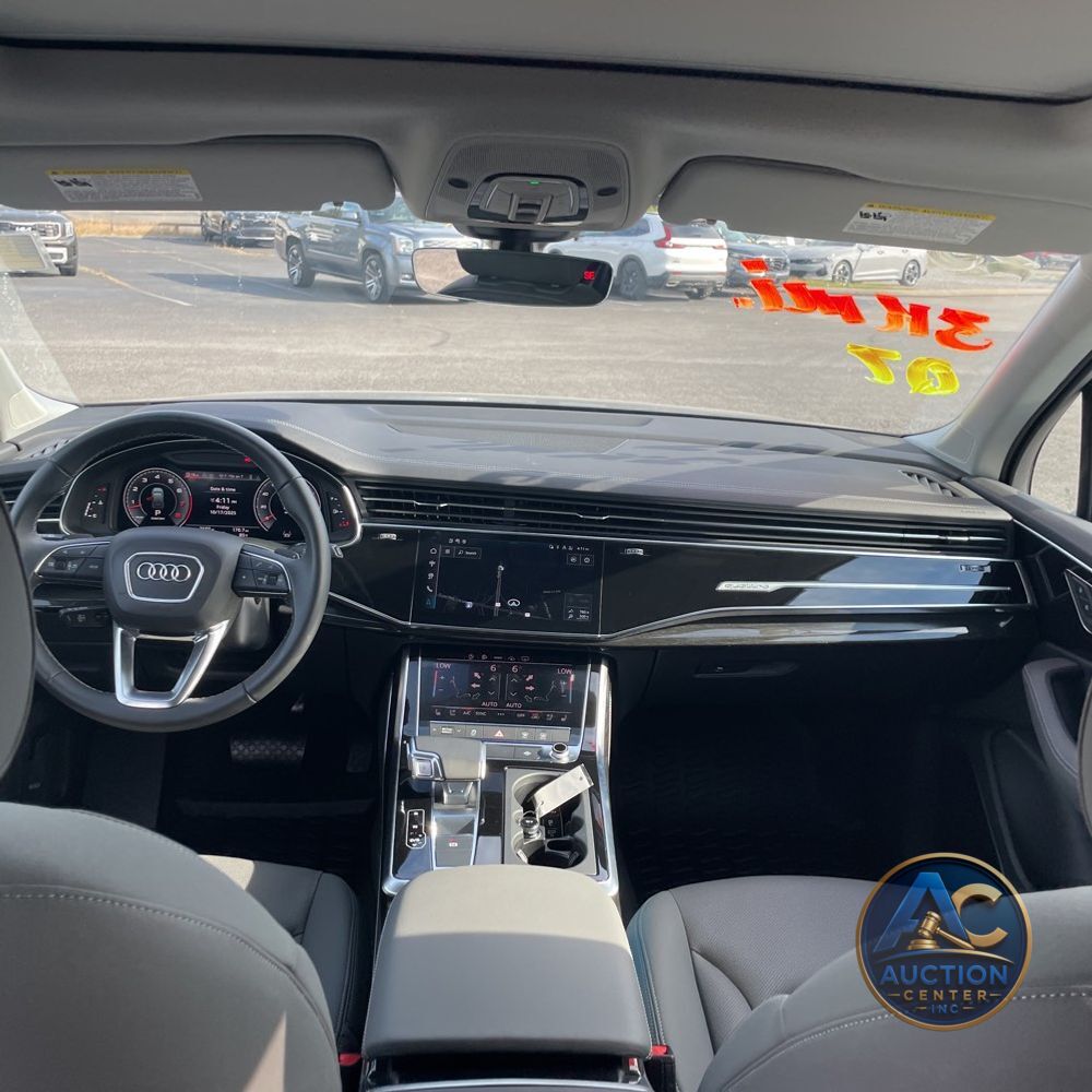 2025 Audi Q7 Premium Plus 55