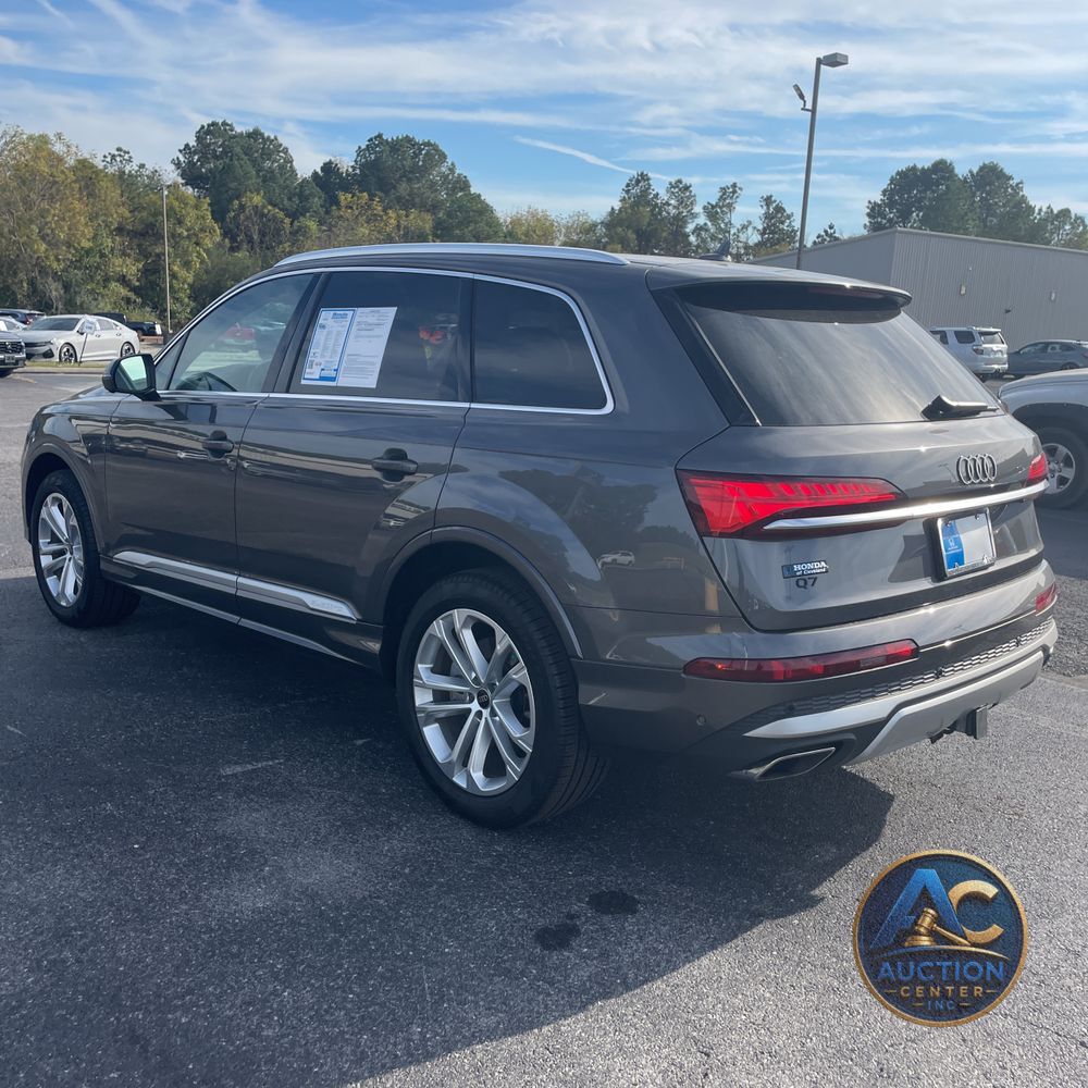 2025 Audi Q7 Premium Plus 55
