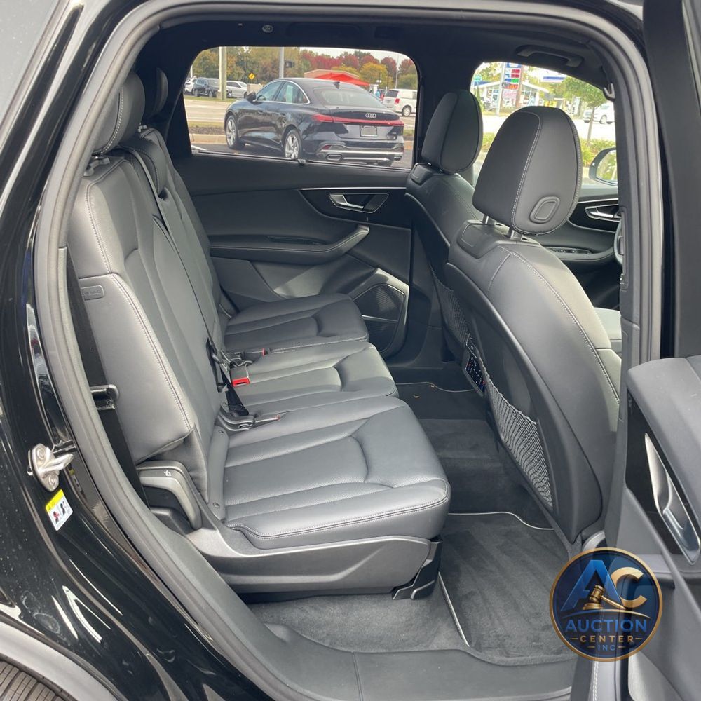 2025 Audi Q7 Premium Plus 55