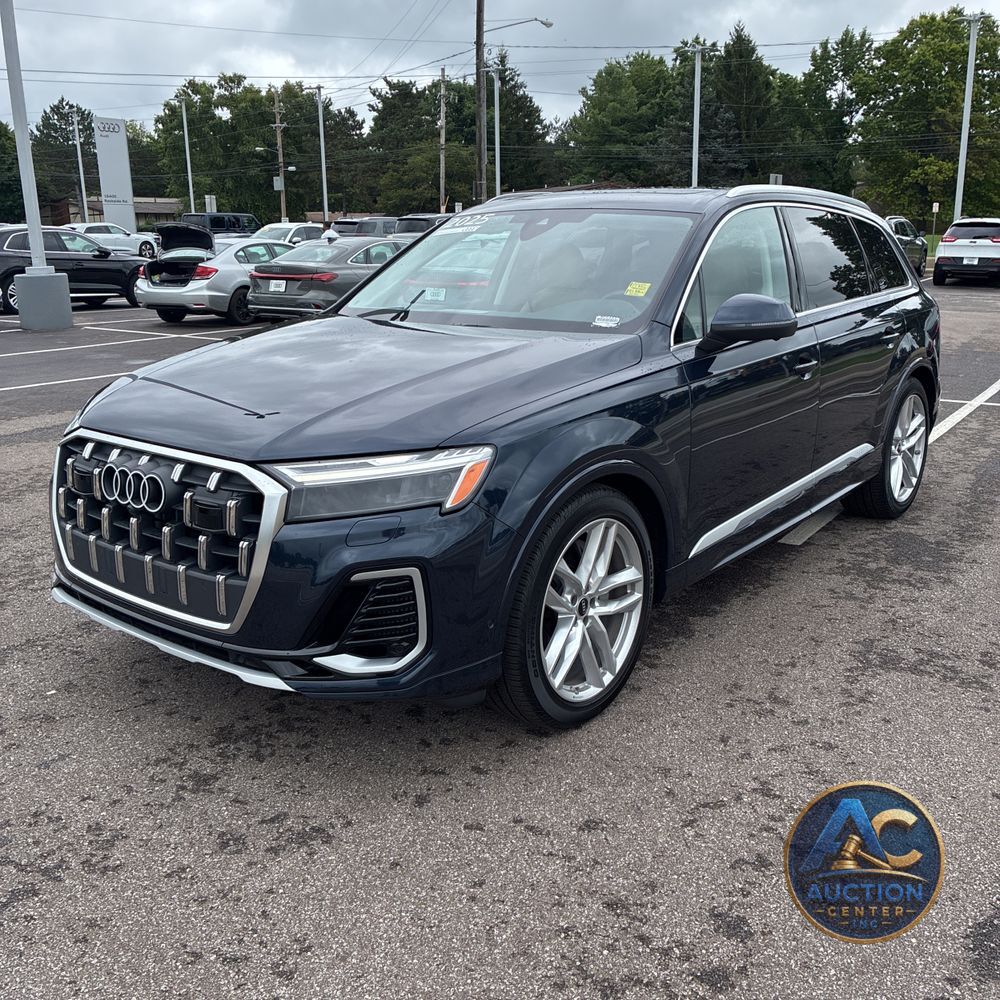 2025 Audi Q7 Premium Plus 55