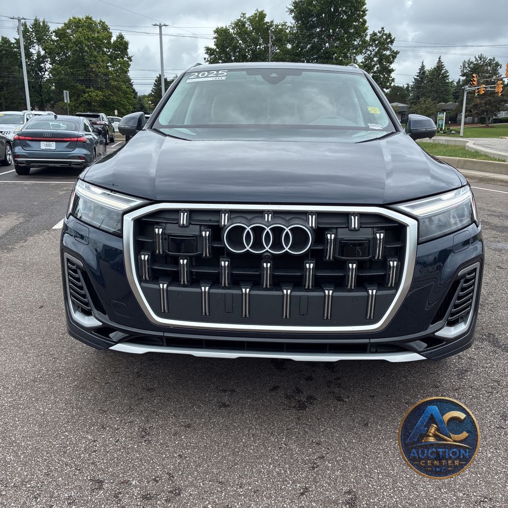 2025 Audi Q7 Premium Plus 55