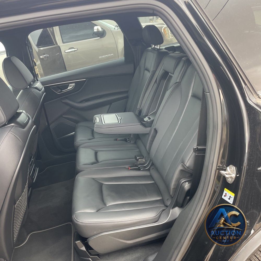 2025 Audi Q7 Premium Plus 55