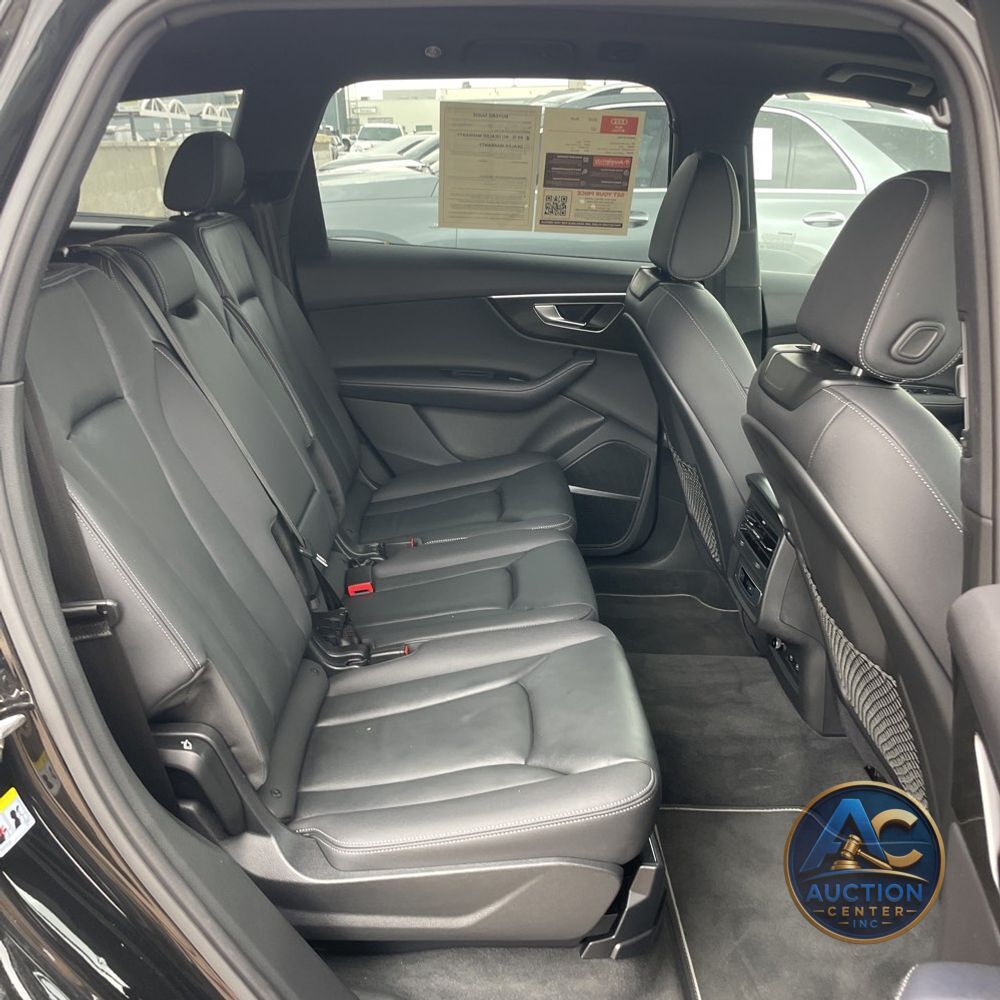 2025 Audi Q7 Premium Plus 55