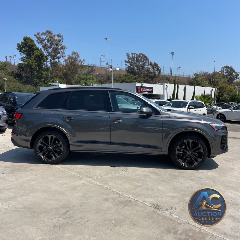2025 Audi Q7 Premium Plus 55