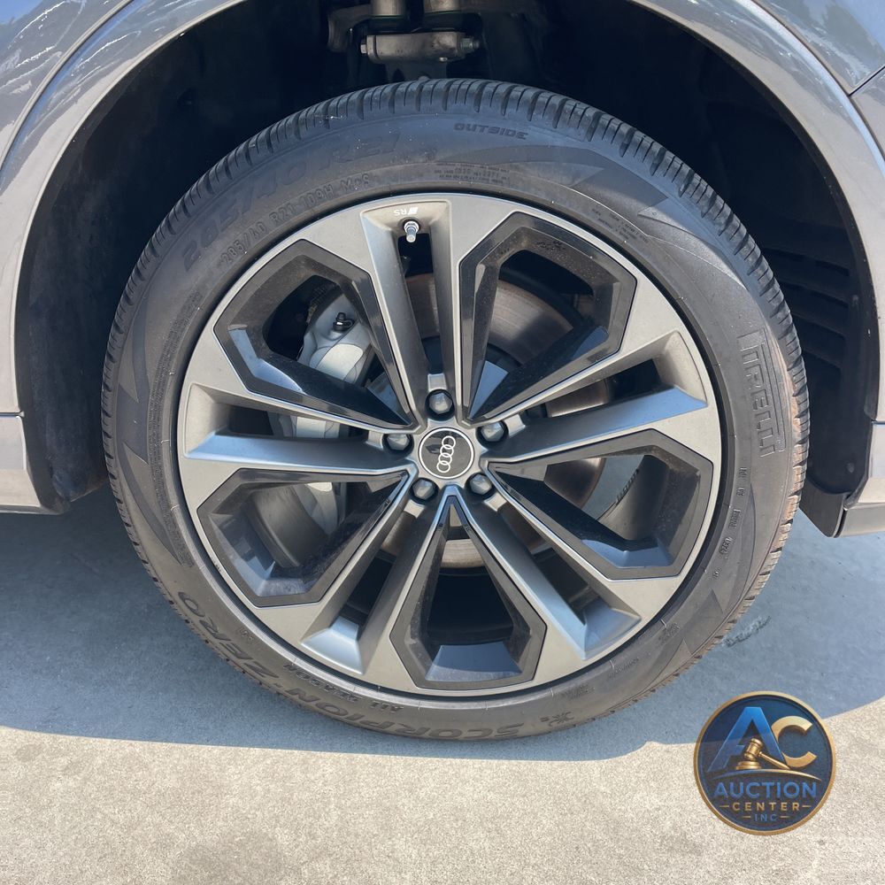 2025 Audi Q7 Premium Plus 55