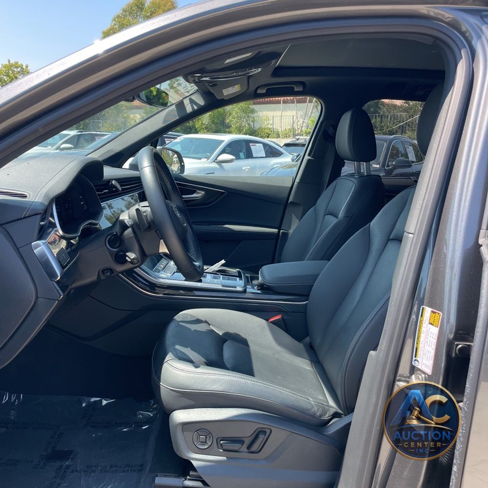 2025 Audi Q7 Premium Plus 55