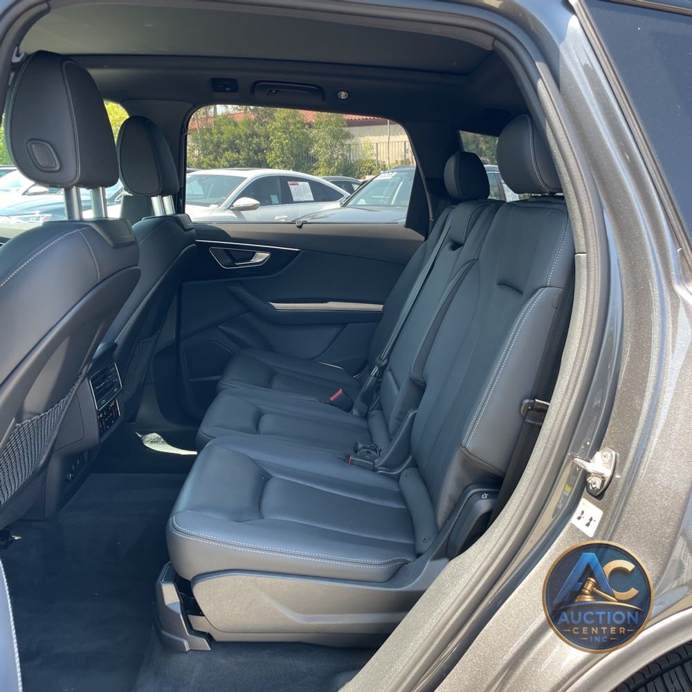 2025 Audi Q7 Premium Plus 55