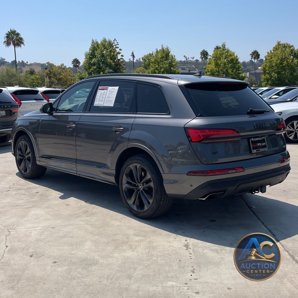 2025 Audi Q7 Premium Plus 55