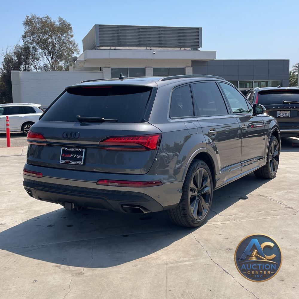 2025 Audi Q7 Premium Plus 55