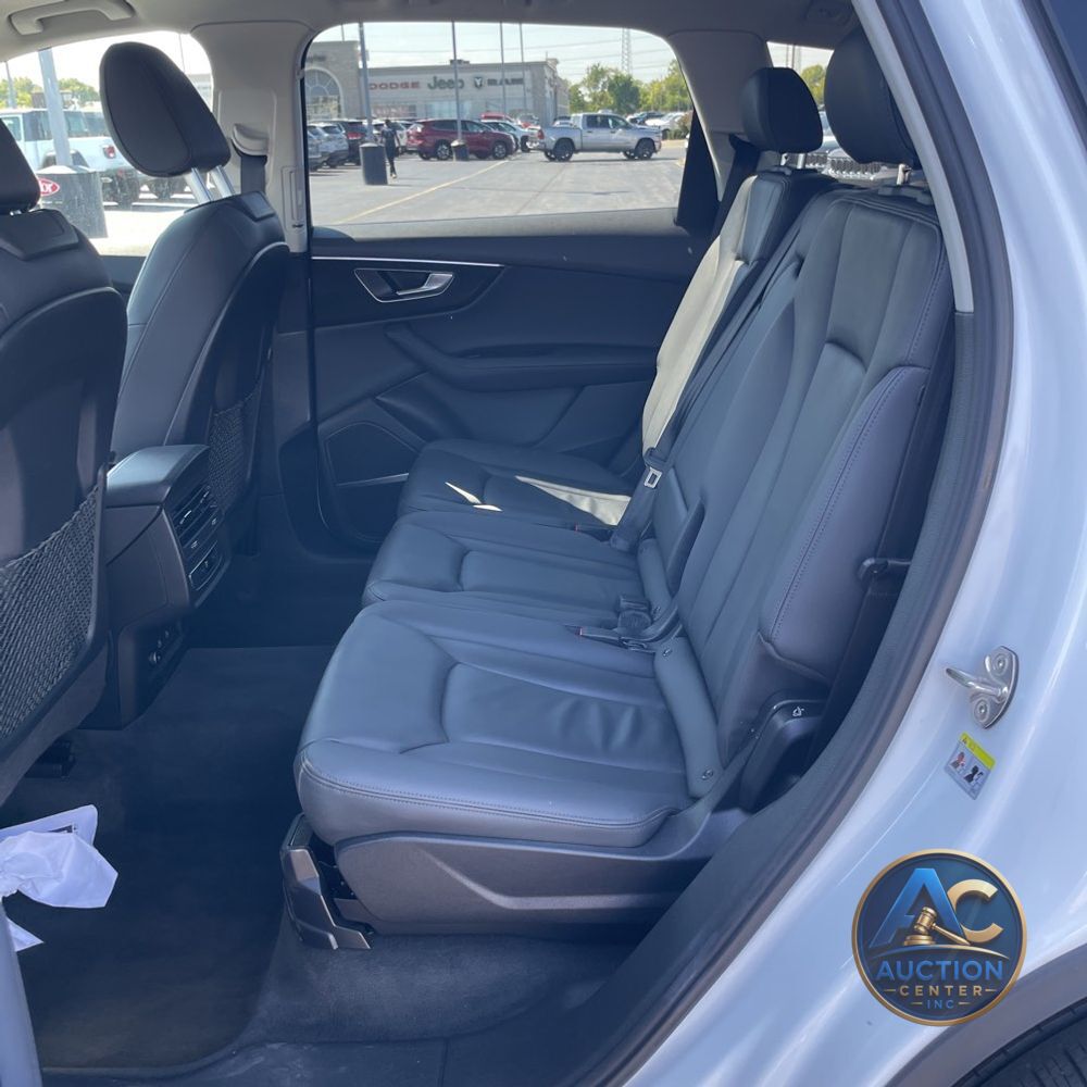 2024 Audi Q7 Premium Plus 55