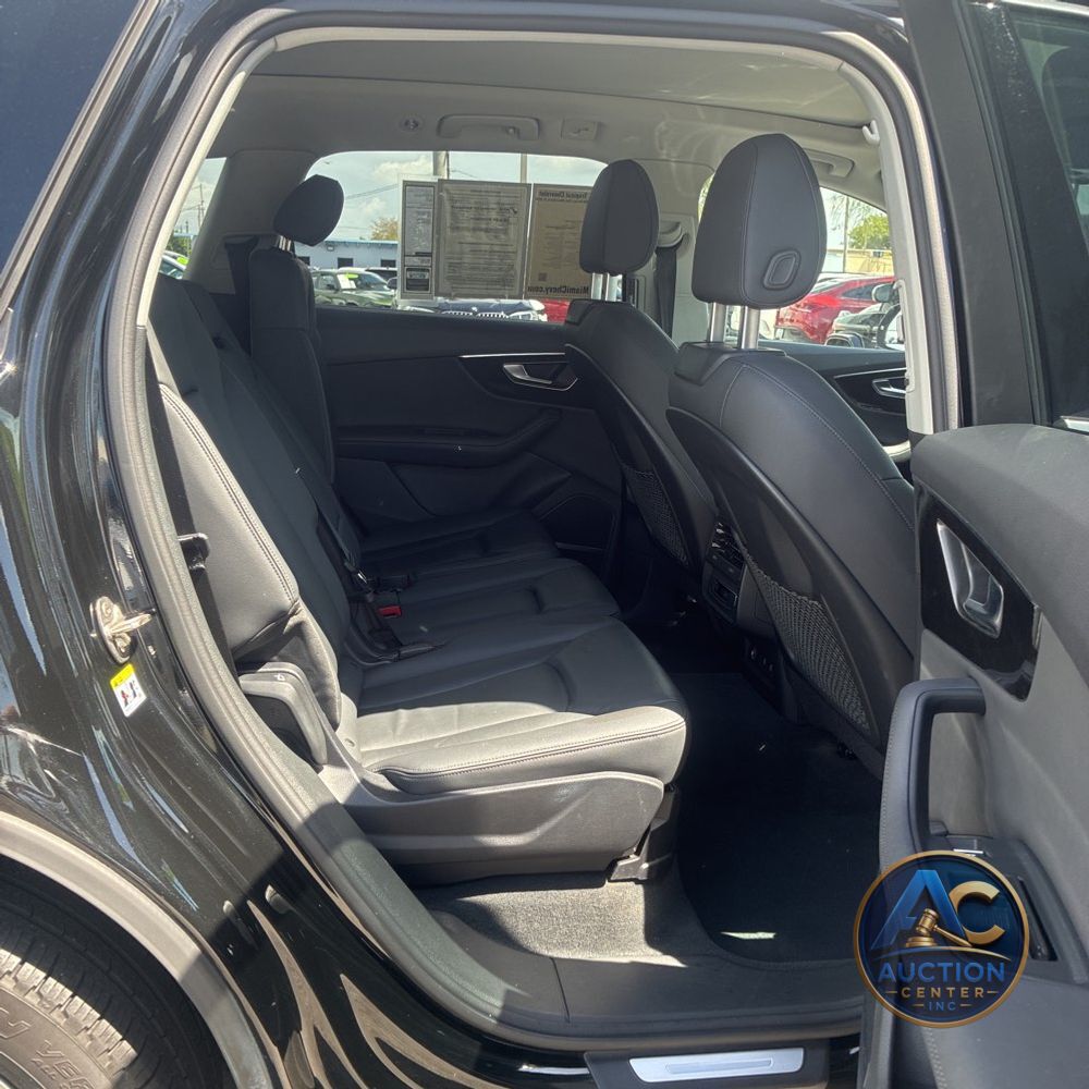 2024 Audi Q7 Premium Plus 55