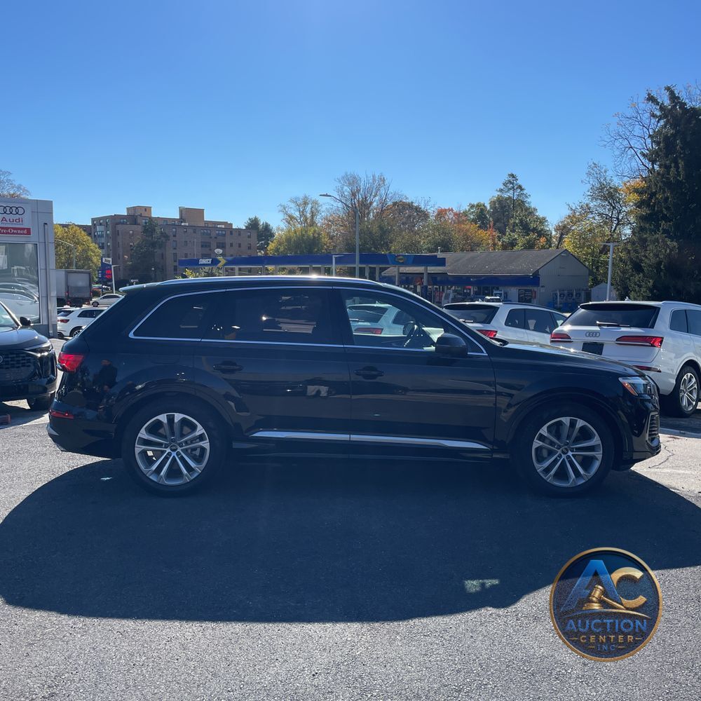 2025 Audi Q7 Prestige 55