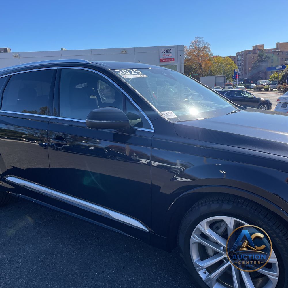 2025 Audi Q7 Prestige 55