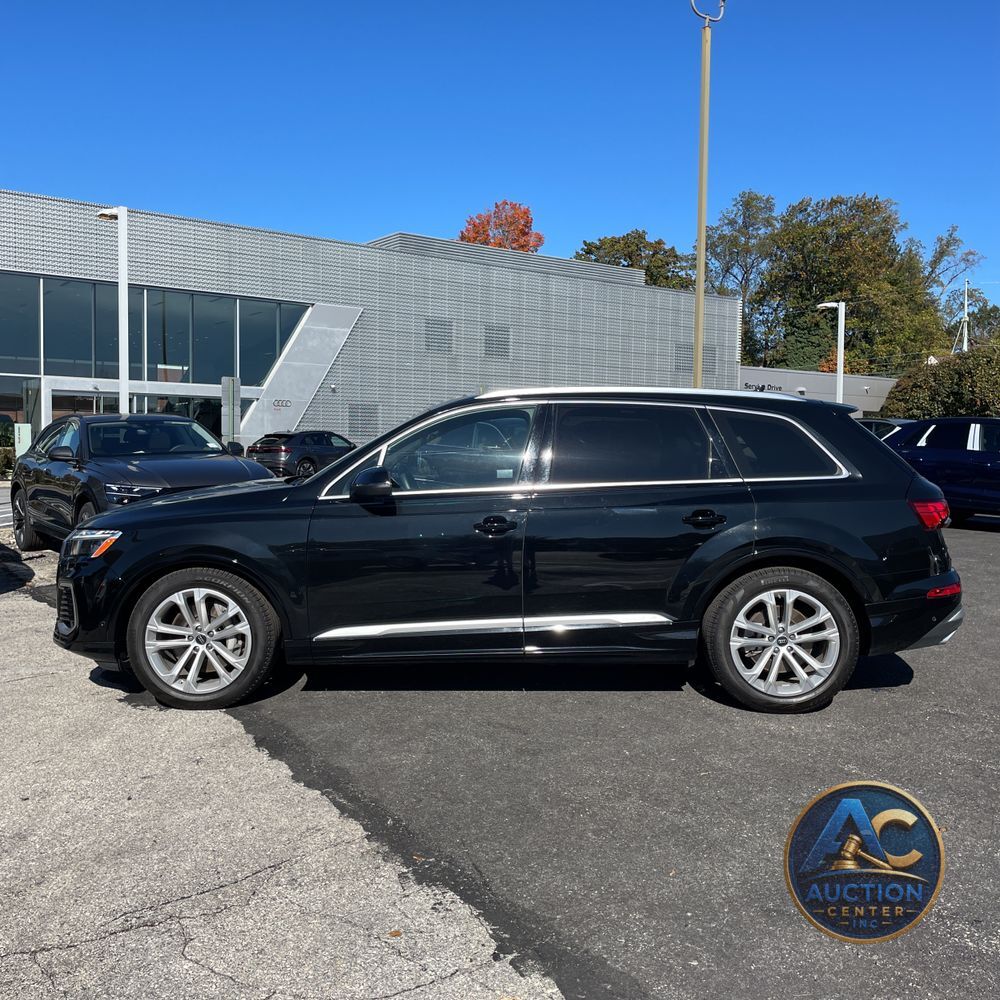 2025 Audi Q7 Prestige 55