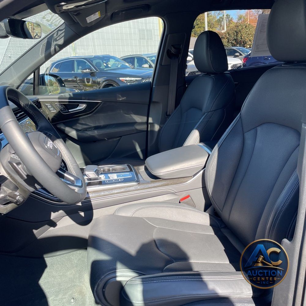 2025 Audi Q7 Prestige 55