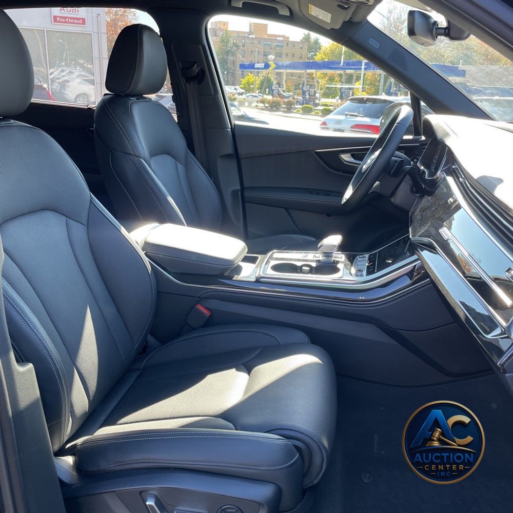 2025 Audi Q7 Prestige 55