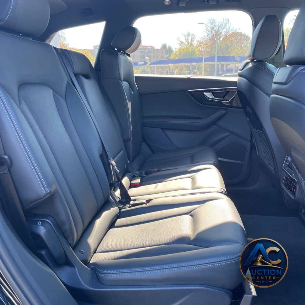 2025 Audi Q7 Prestige 55
