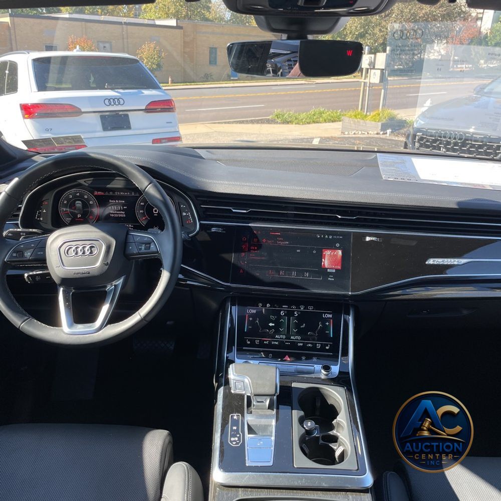 2025 Audi Q7 Prestige 55