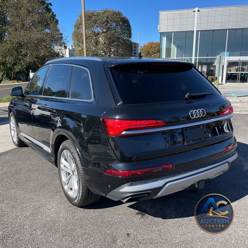 2025 Audi Q7 Prestige 55