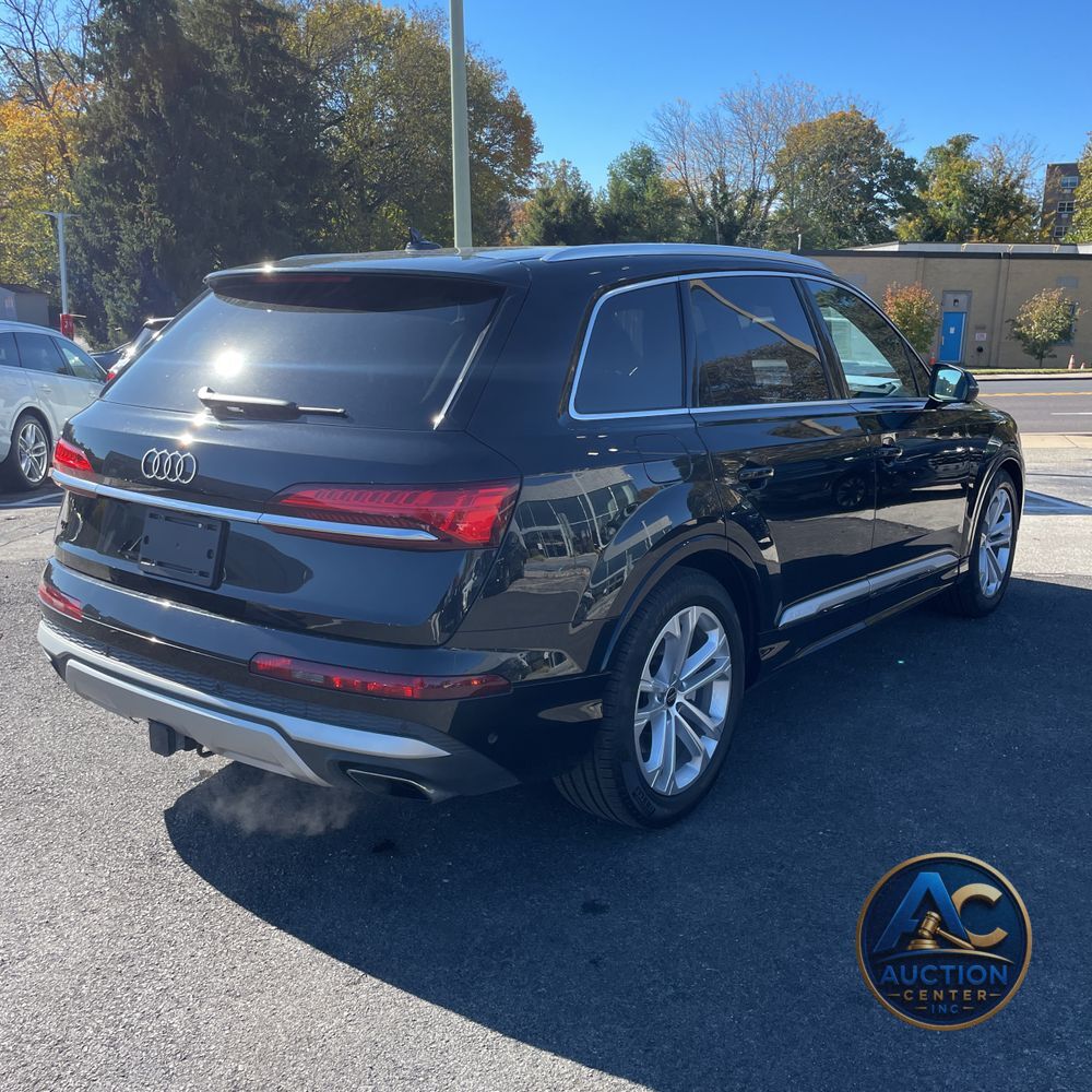 2025 Audi Q7 Prestige 55