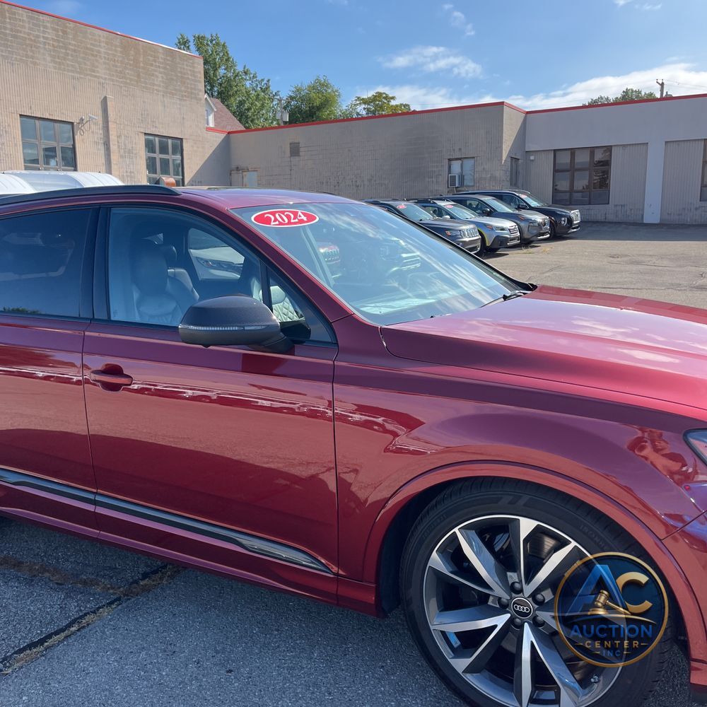 2024 Audi SQ7 Prestige