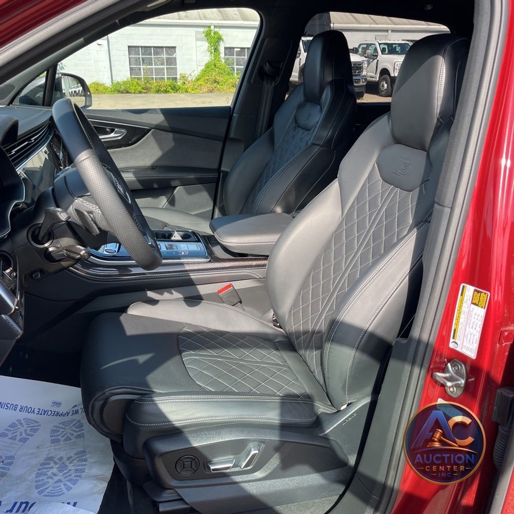2024 Audi SQ7 Prestige