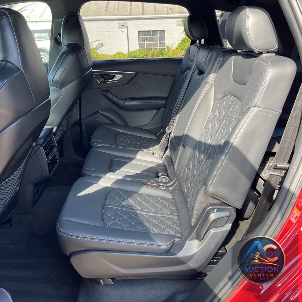 2024 Audi SQ7 Prestige