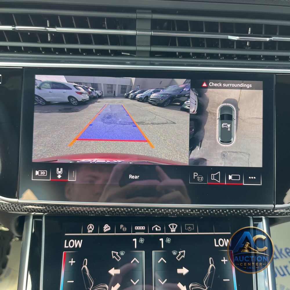 2024 Audi SQ7 Prestige