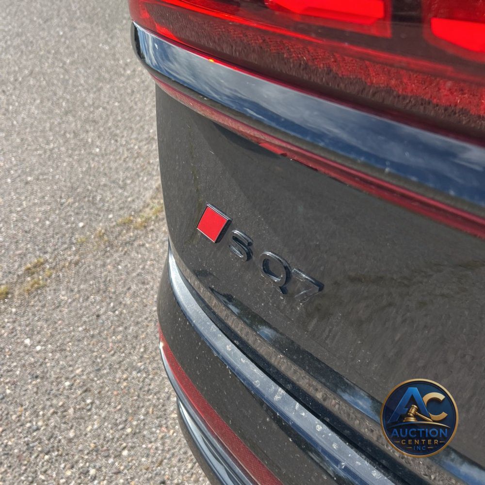2025 Audi SQ7 Prestige
