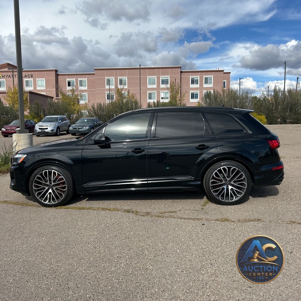 2025 Audi SQ7 Prestige