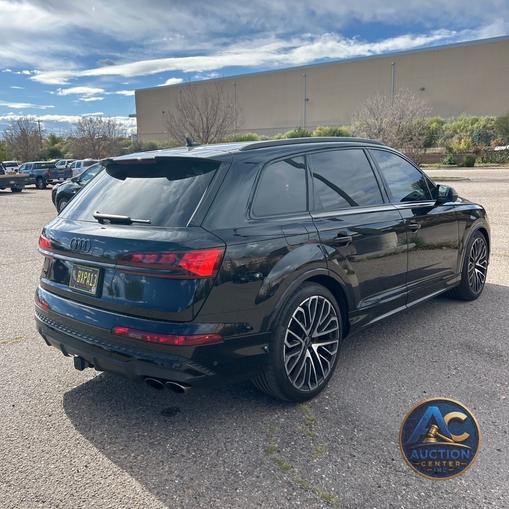 2025 Audi SQ7 Prestige