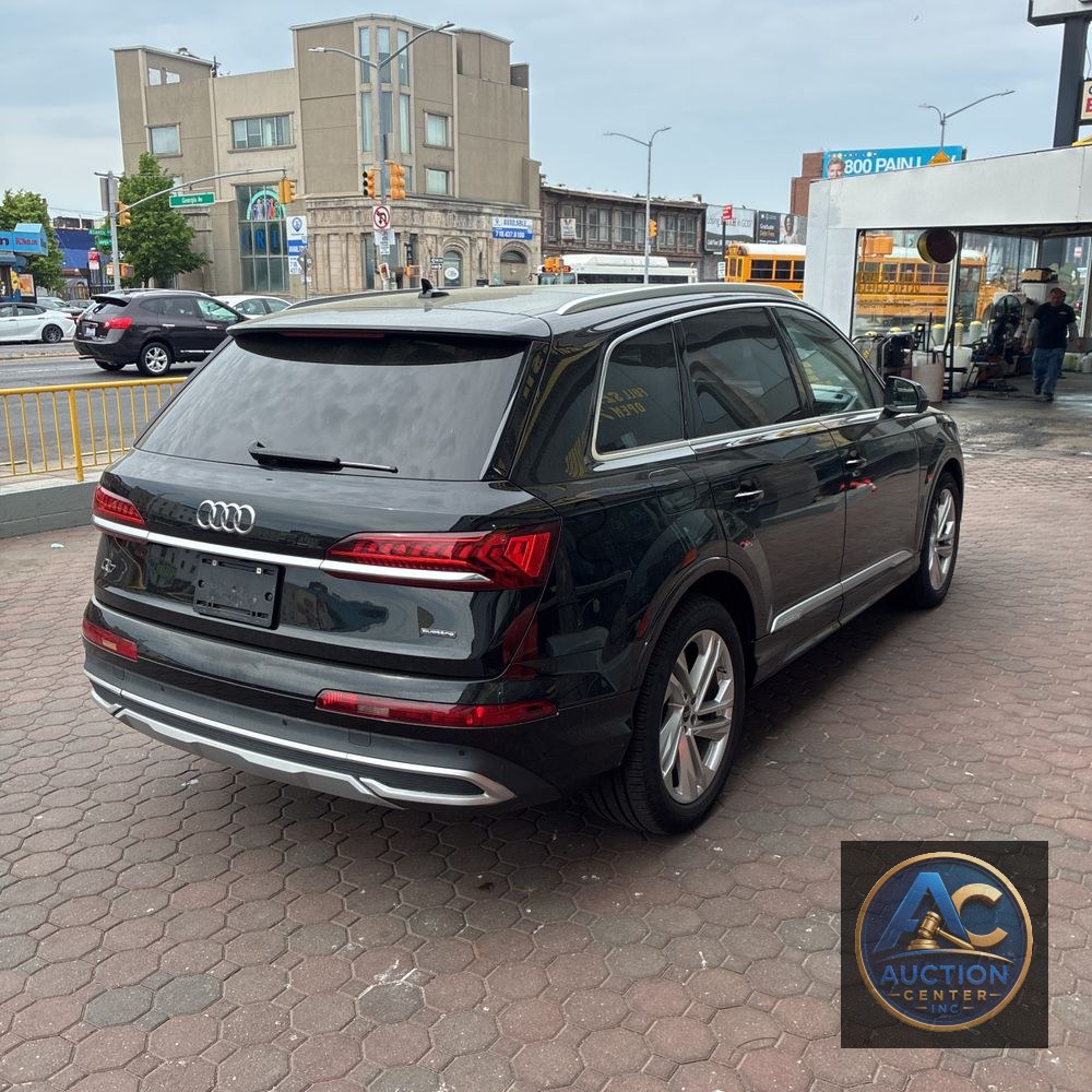 2023 Audi Q7 Prestige