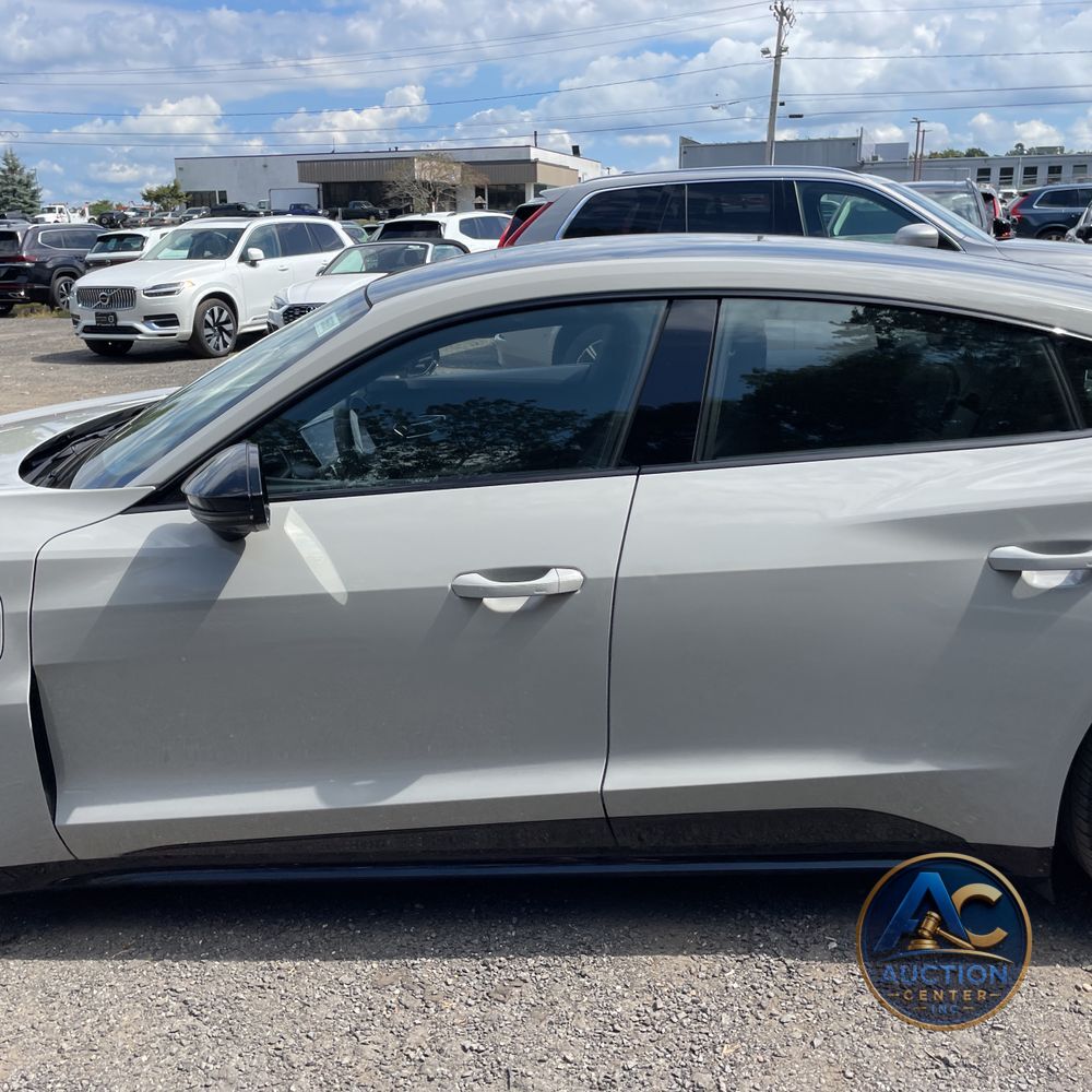 2023 Audi e-tron GT RS