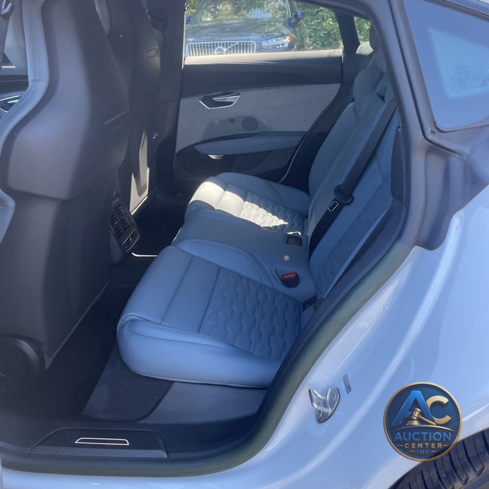 2023 Audi e-tron GT RS